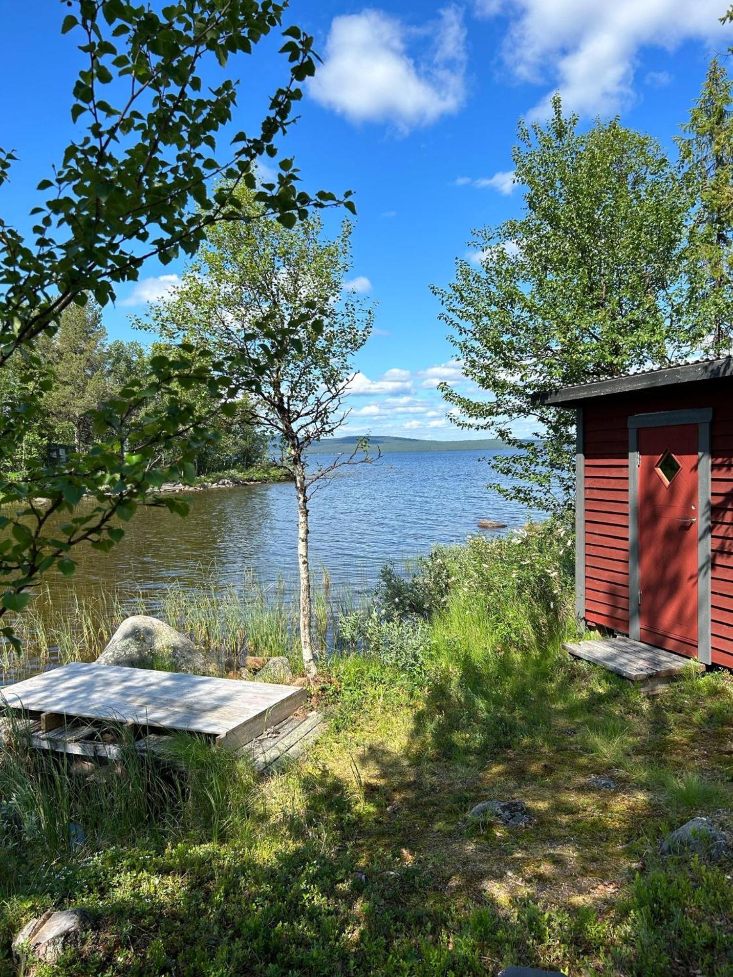 Camp Caroli Family House Villa Jukkasjärvi Exteriör bild